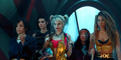 Apa Film Harley Quinn Bisa Sesukses Joker? thumbnail